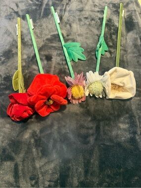 CJ HENDRY FLOWER BUNDLE- Red, Pink, White